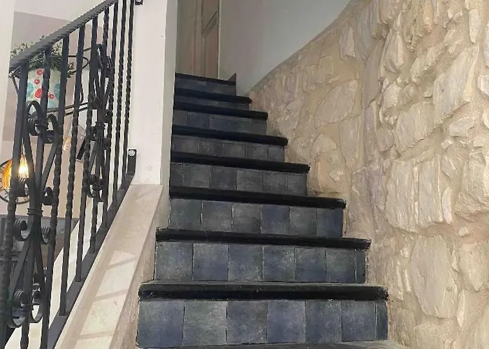 Дом отдыха Intown - Dammuso In Pieno Centro Storico Шикли